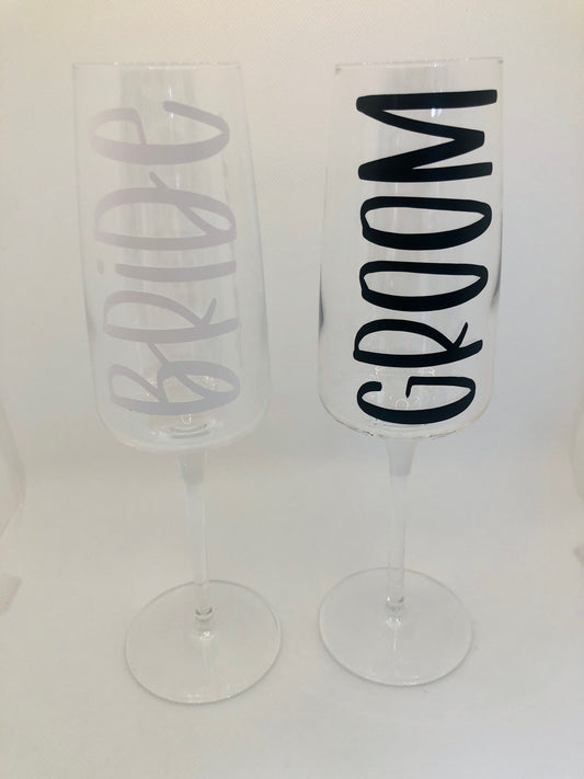 Set of 2 Bride & Groom Champagne Glasses